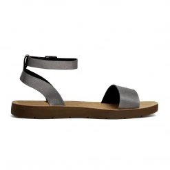 DREAM PAIRS Women’s Ankle Strap Flat Buckle Sandals